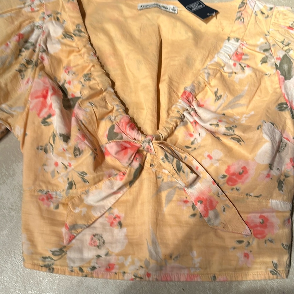 Abercrombie & Fitch nwt summer floral crop